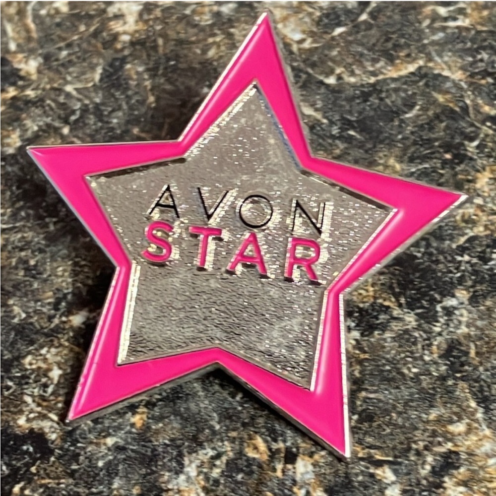 Set of 5 Avon award pins - Picture 5 of 7